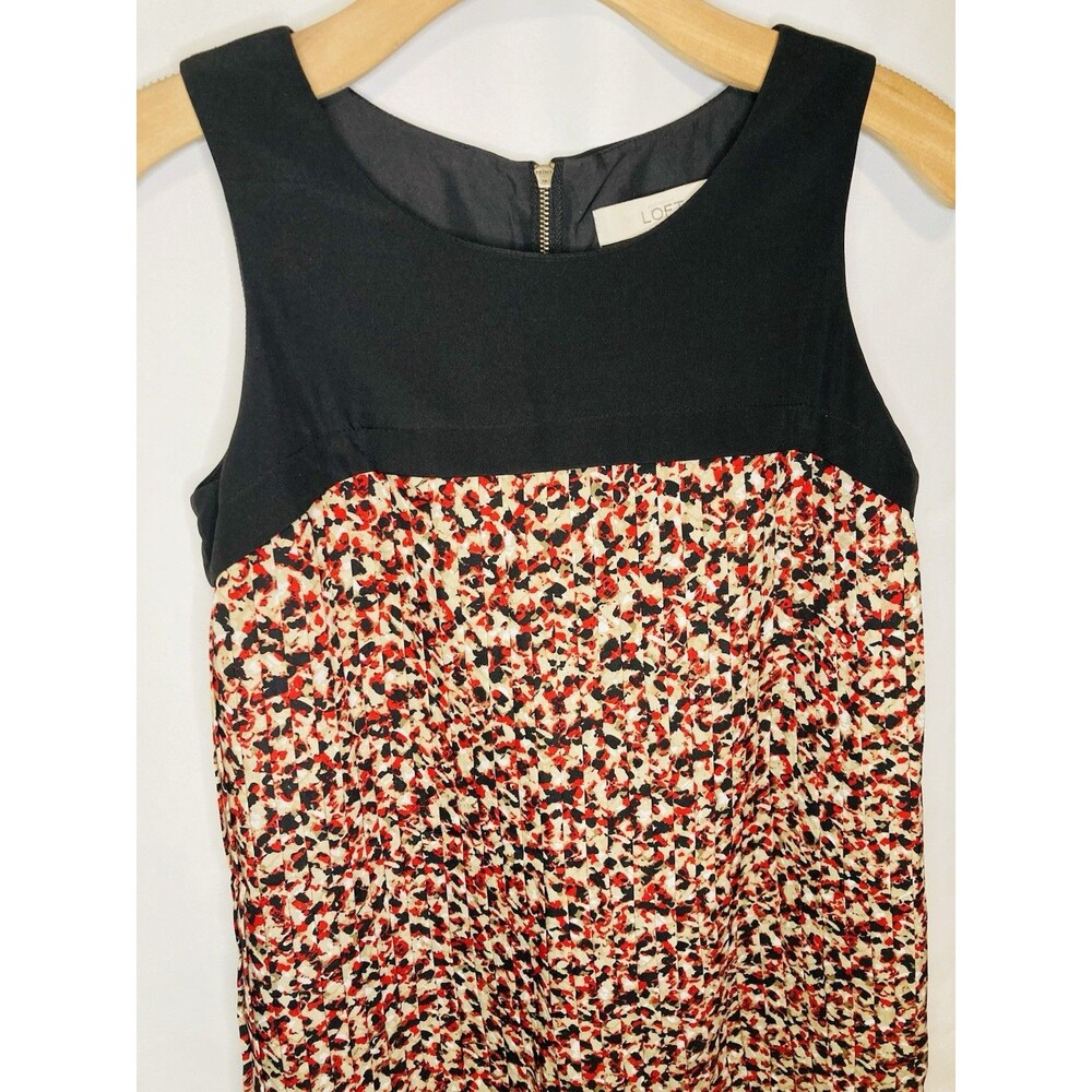 LOFT Shift Dress Size 0 Red Black Sleeveless Short Pleated All Over Classic - Picture 2 of 6